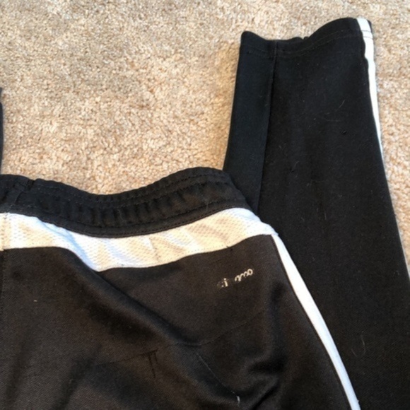 ADIDAS | Drawstring Joggers - Kids XS (4-6) - Picture 8 of 9